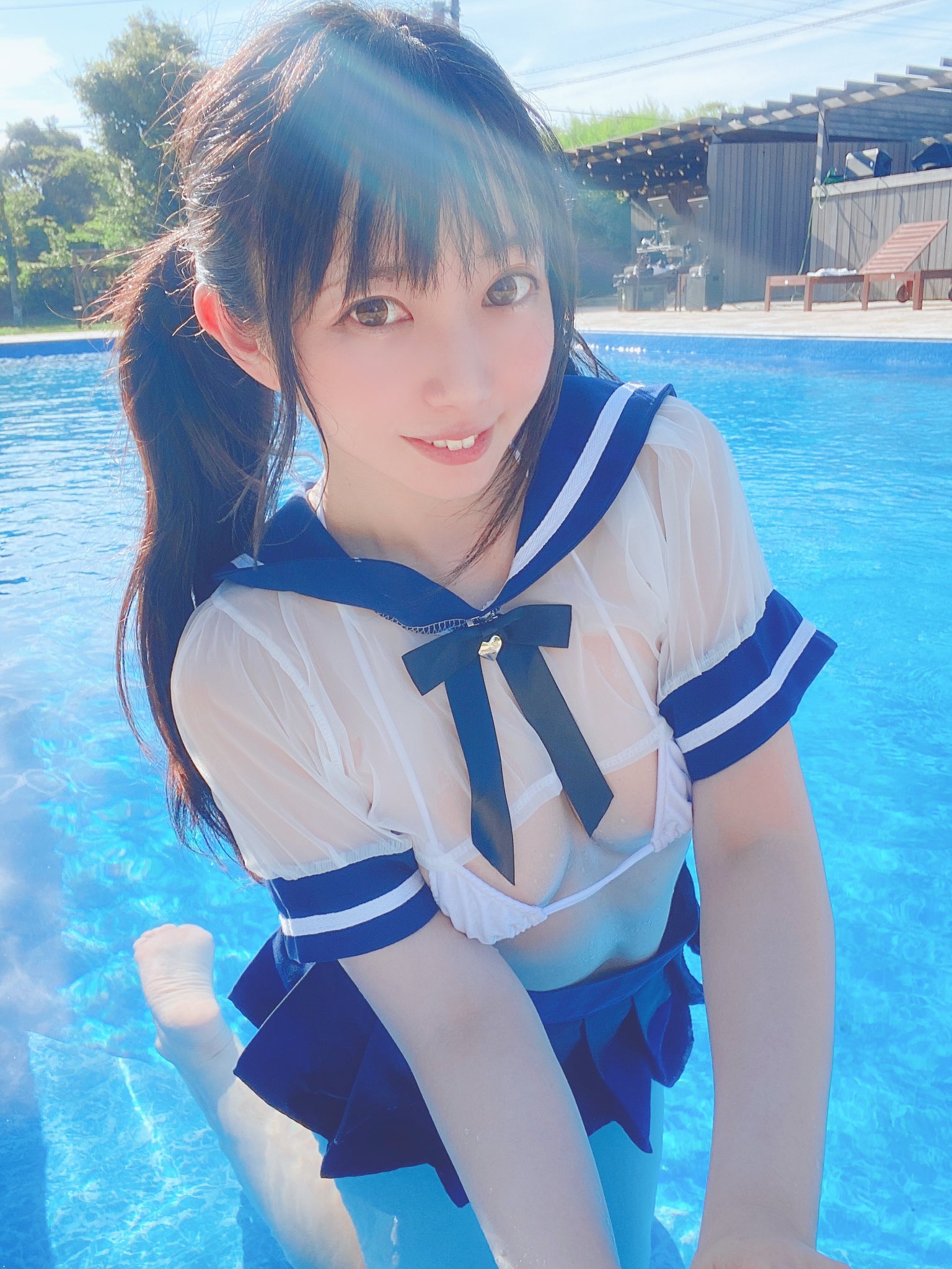 「シースルーのセーラー服」という罪深い透け透けエロコスプレ Vol.2