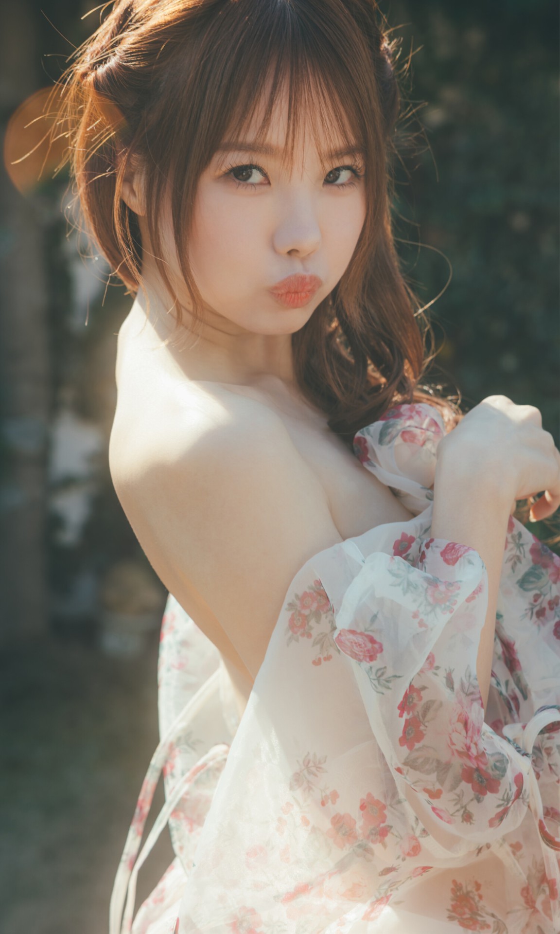 メスガキAV女優「松本いちか」華奢な体に卑猥なケツがエロいヌード写真集発売『恩寵』