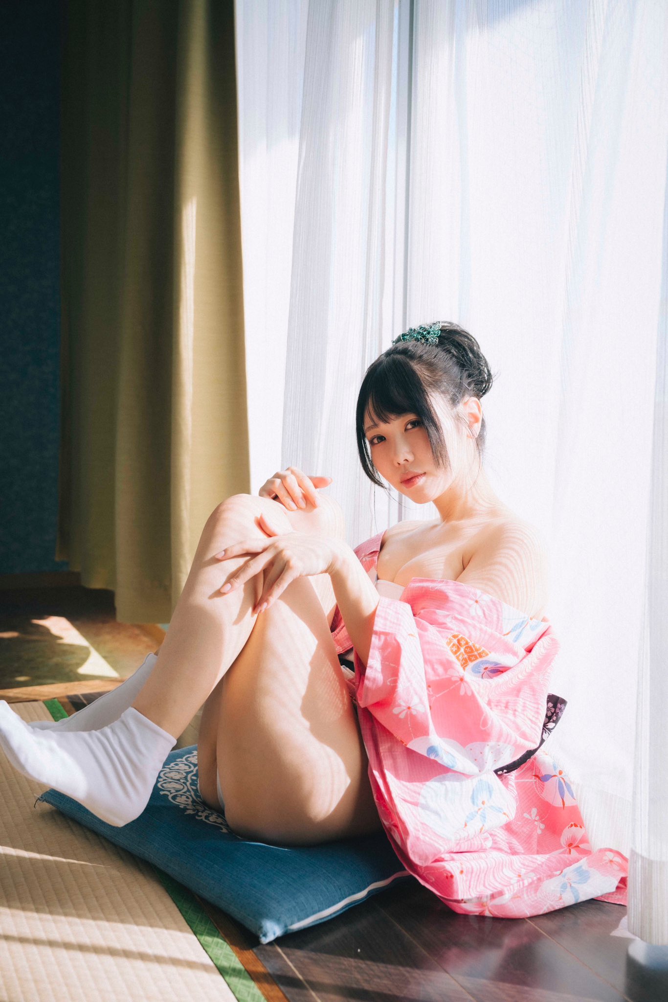 浴衣がはだけて露出した女のエロス Vol.3