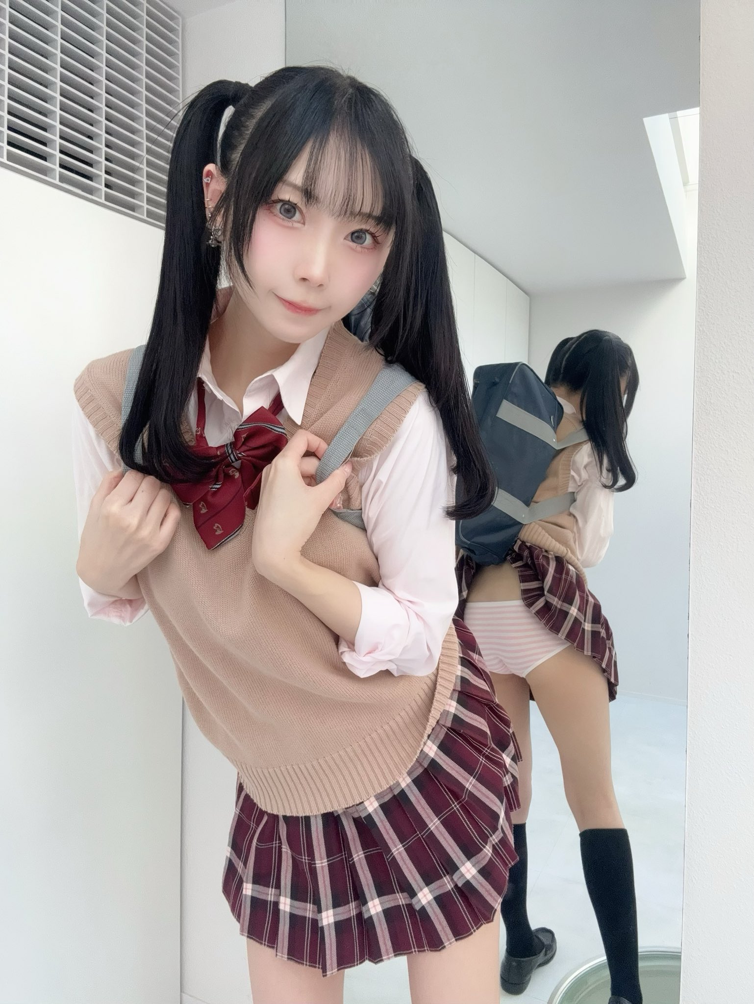 ｊｋパンチラ 若さ故の性暴走！自ら魅せつける、その若い性に胸が熱くなるな！ Vol.59