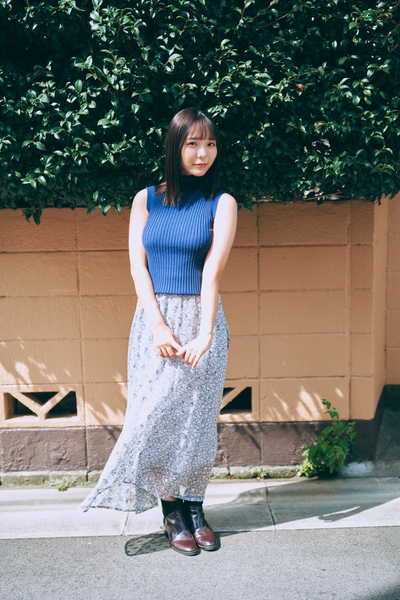 莉々はるか このHカップ、素晴らしい形をしているじゃあないかッ！アダルト写真集サンプルまとめ